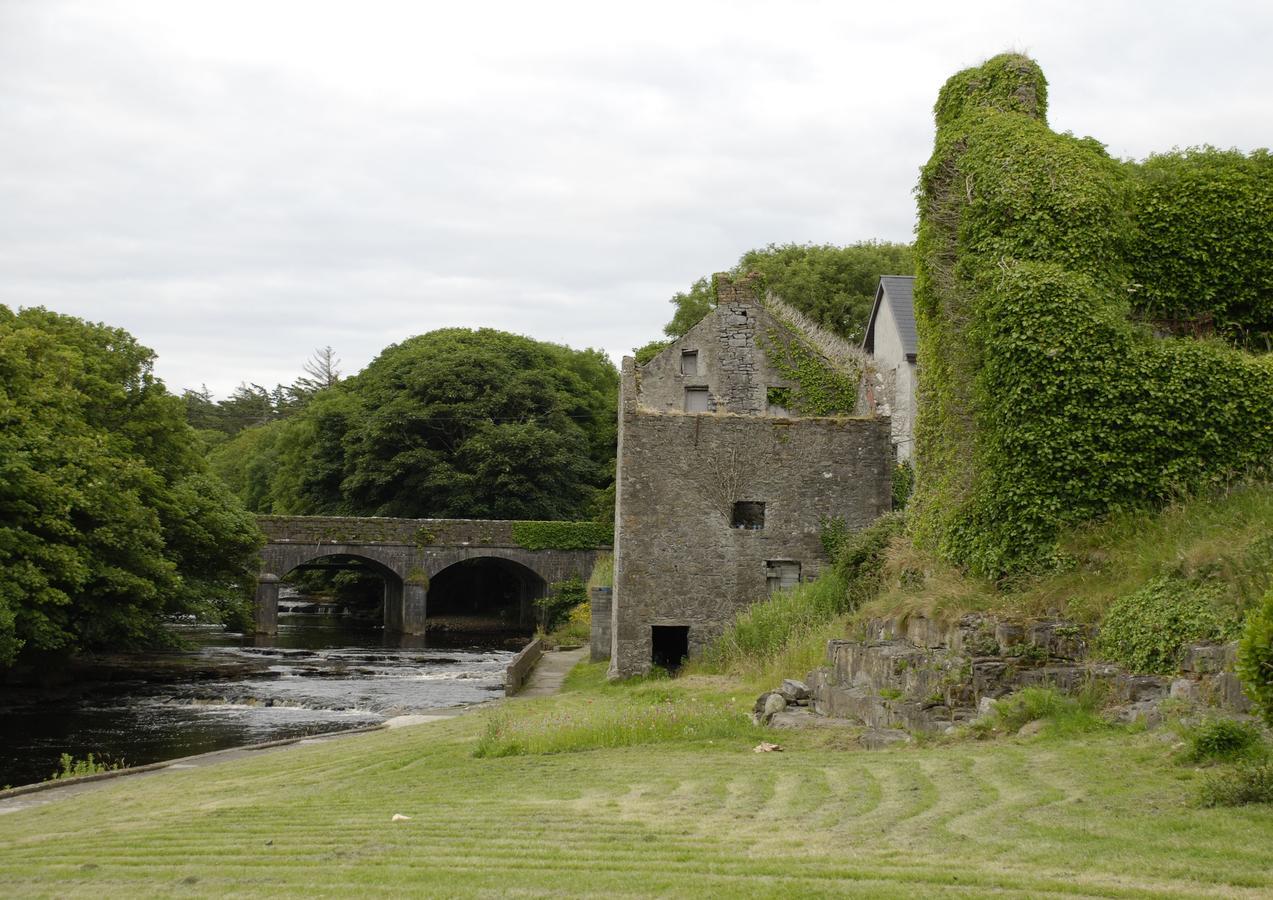 Atlantic 'N' Riverside B&B Easkey Buitenkant foto